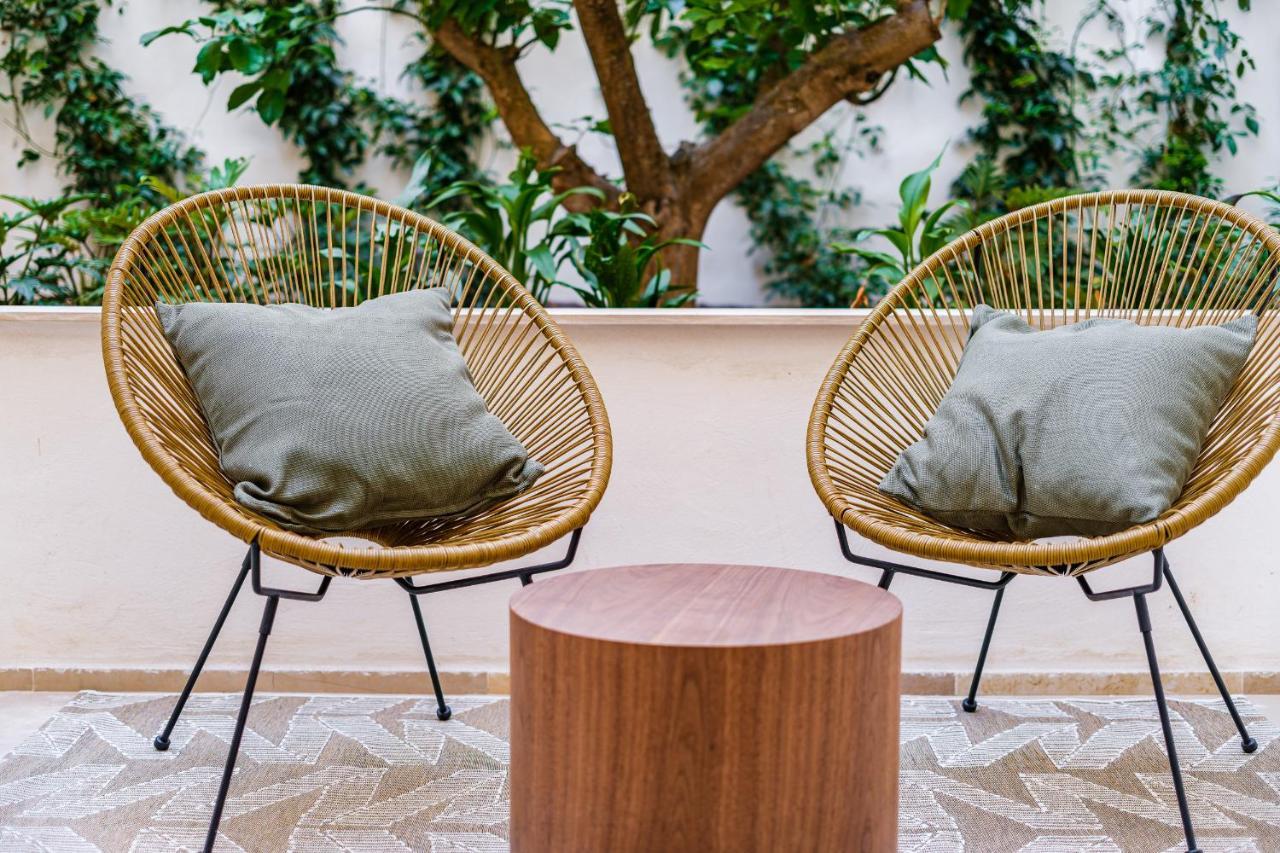 Helloapulia Charming Palazzo Clemente - Self-Catering Suites With Aircondition Monopoli Εξωτερικό φωτογραφία