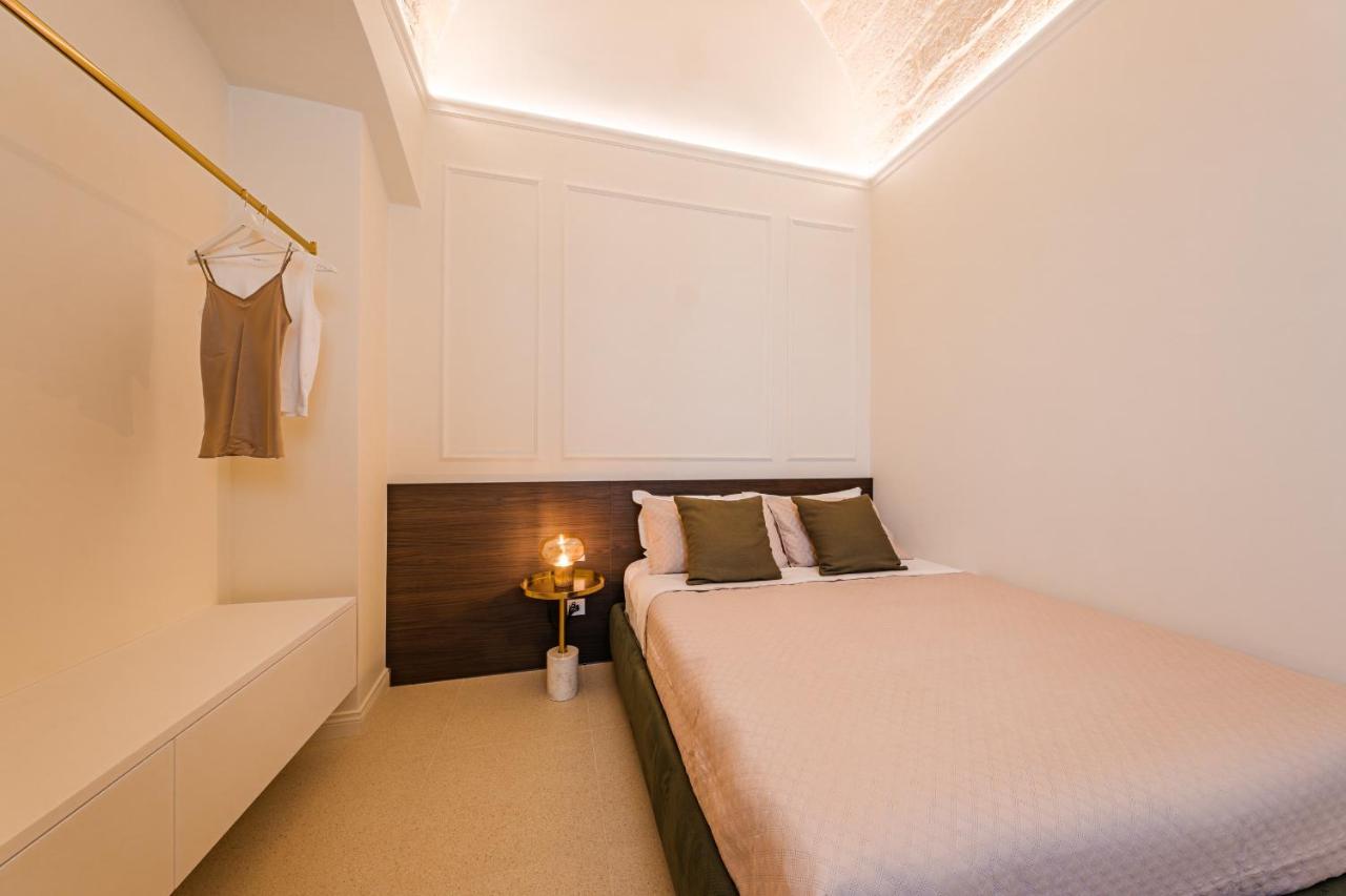 Helloapulia Charming Palazzo Clemente - Self-Catering Suites With Aircondition Monopoli Εξωτερικό φωτογραφία