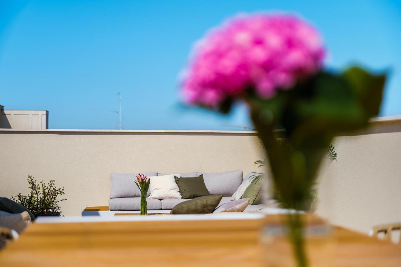Helloapulia Charming Palazzo Clemente - Self-Catering Suites With Aircondition Monopoli Εξωτερικό φωτογραφία