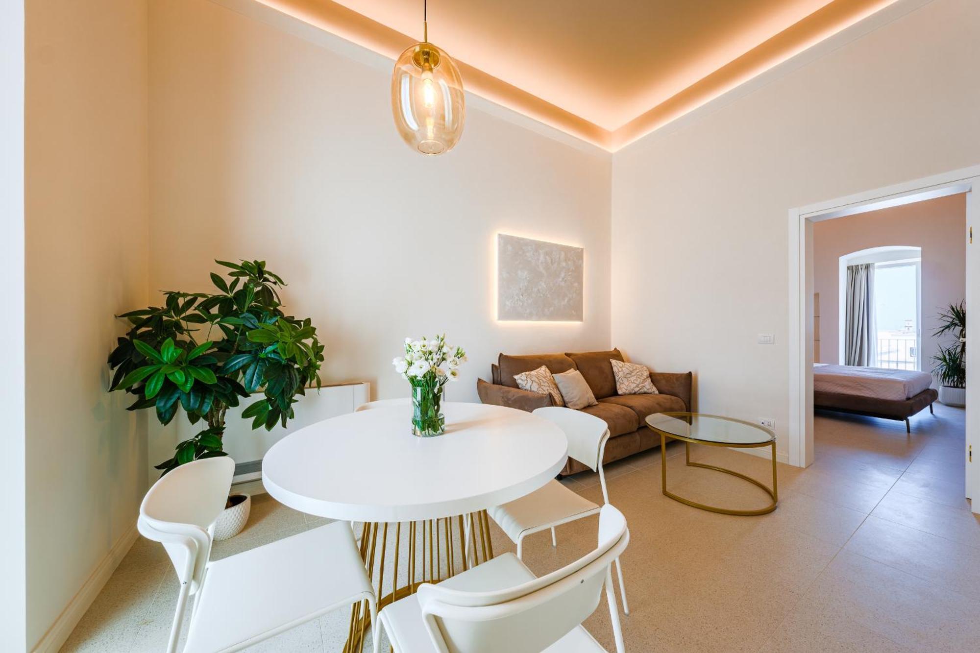 Helloapulia Charming Palazzo Clemente - Self-Catering Suites With Aircondition Monopoli Εξωτερικό φωτογραφία